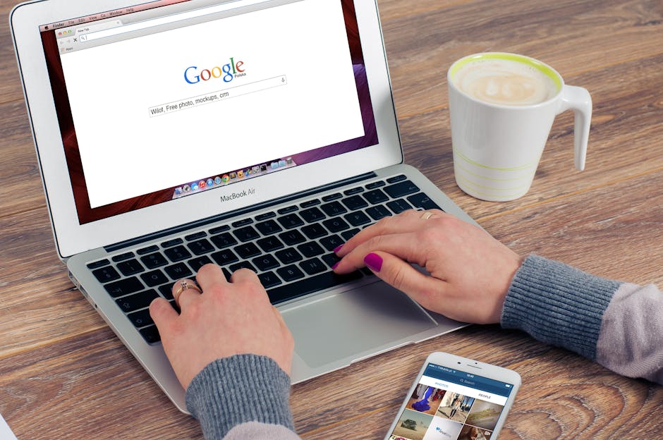 7 Ventajas Clave De Invertir En Un Curso SEO Para Tu Futuro Digital 1 office freelancer computer business 38547 6