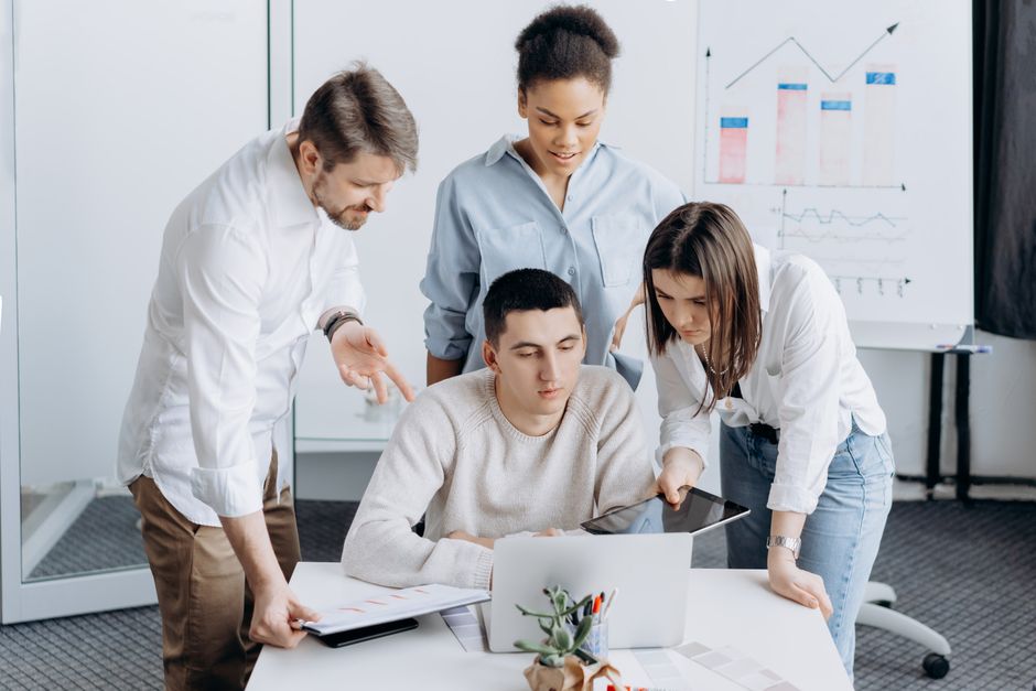 Recuerdo Cuando El SEO Era Una Palabra Extraña Para Mí, Un Laberinto De Algoritmos Y Términos Técnicos Que Parecían Imposibles De Descifrar. Pero Un Día, Decidí Que Era Hora De Dejar De Sentirme Intimidado Y Explorar Lo Que Un Curso De SEO Podría Ofrecerme, Y Esa Decisión Cambió Mi Forma De Ver El Mundo Digital Para Siempre. 1 pexels photo 6592659 7